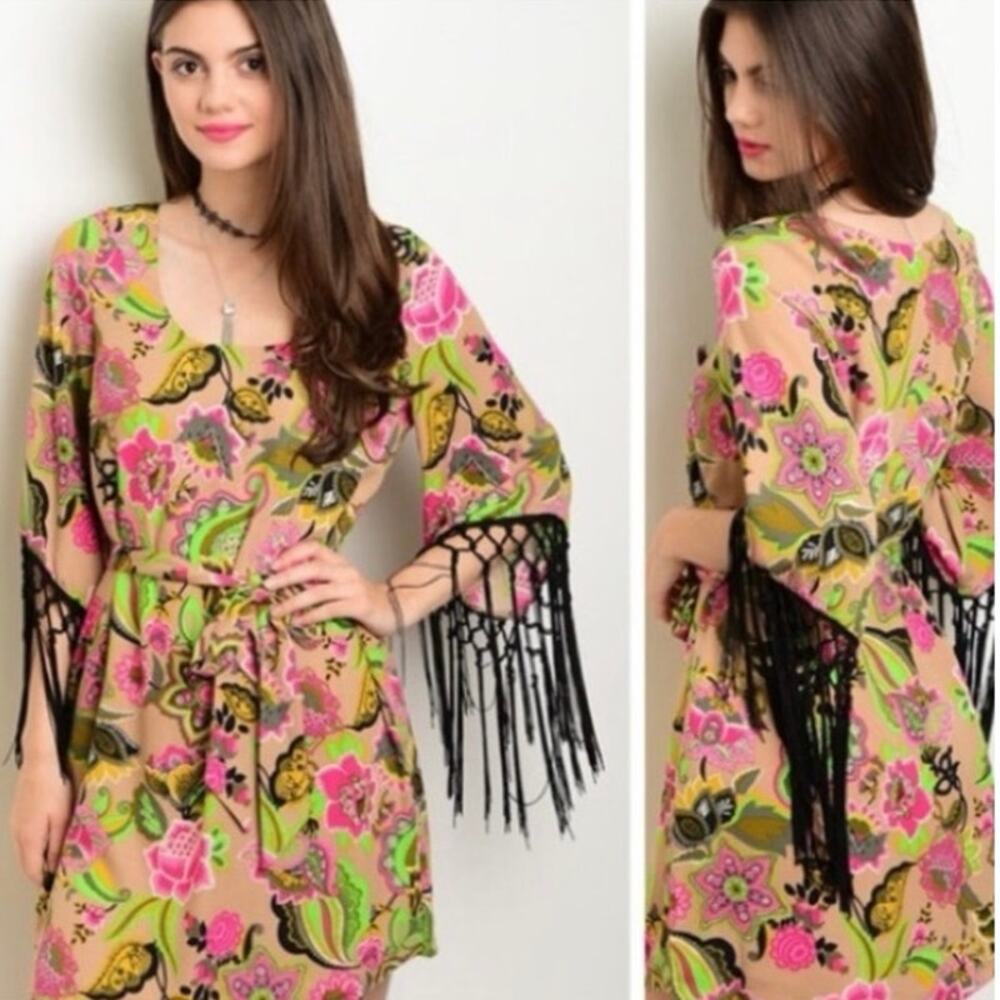 NWT Voom Free Spirited Mini Dress with Fringe Sleeves XS